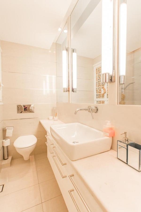 A Cozy Apt In Kolonaki Of Афіни Екстер'єр фото